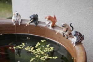 フィギュアの正しい処分方法8選！分別する注意点と高価買取のコツを解説