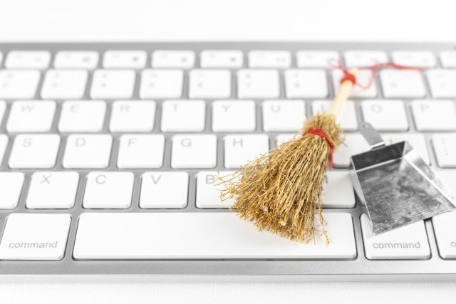 キーボードと掃除道具
