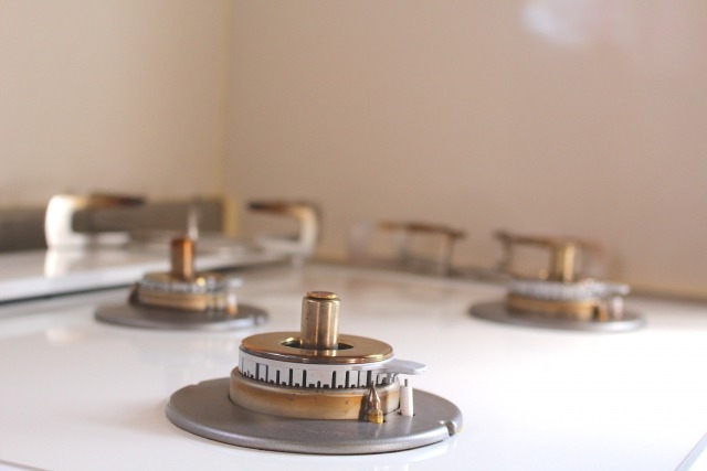 白いガスコンロ